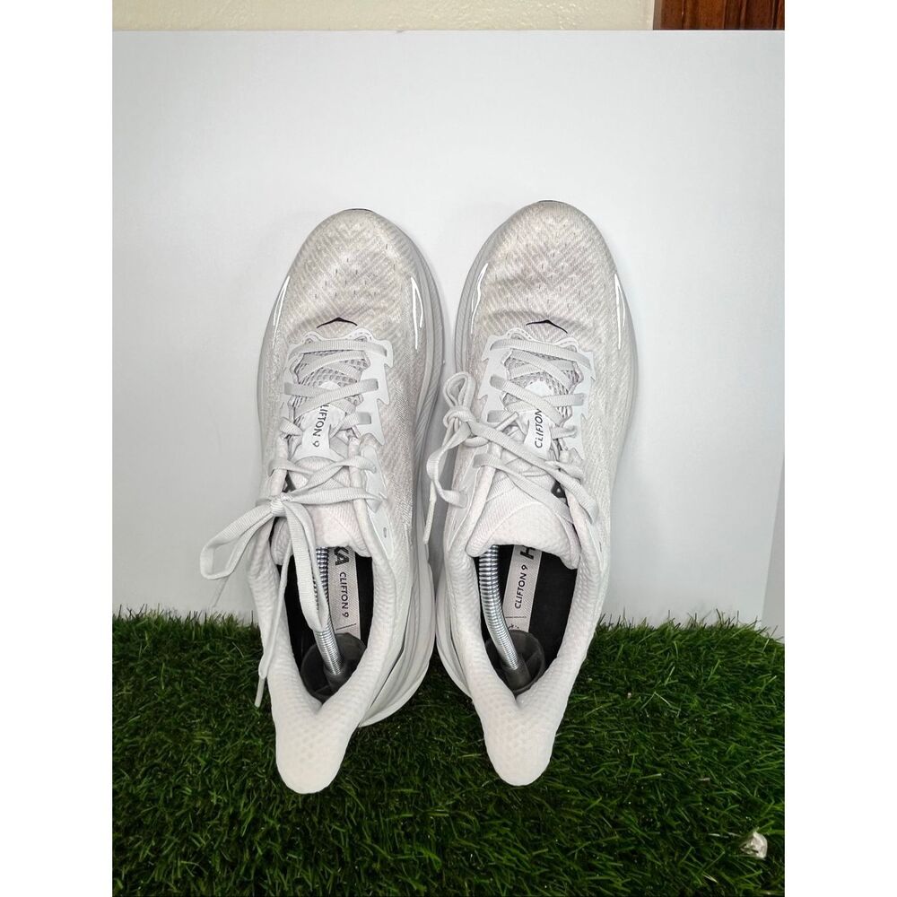 Hoka One One Clifton 9 Men’s Size 11D White Running Shoes Athletic Sneakers - Picture 5 of 8
